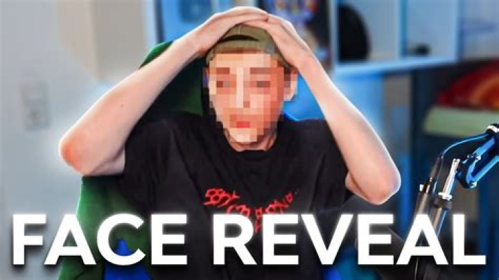 A Transformative Twitch Face Reveal