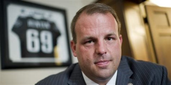 Jon Runyan Net Worth ·