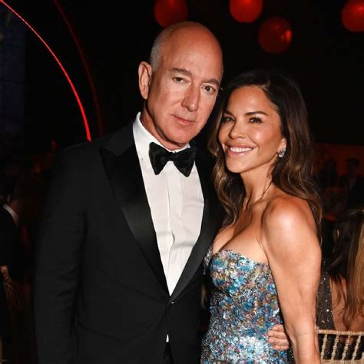 Unveiling The Lives Of Lauren Sanchez's Ex-Husbands: Discoveries & Insights